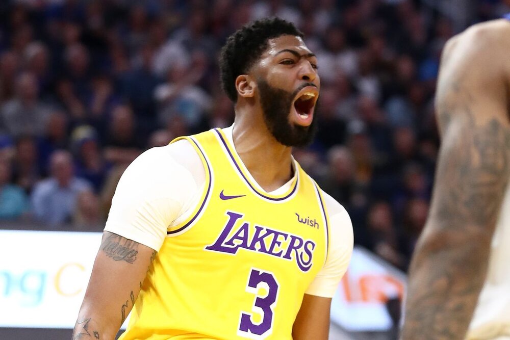 Anthony Davis’ three-pointer beat the buzzer and towed the Lakers to a Game 2 win over the Nuggets. (Photo by Ezra Shaw/Getty Images)