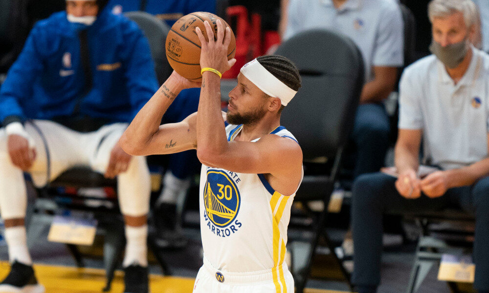 Steph Curry rocking his new hairstyle entering the Warriors’ upcoming 2020-21 season campaign. (Photo by Kyle Terada/USA TODAY Sports)