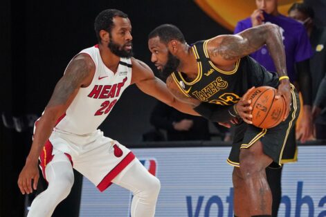 LeBron James against Andre Iguodala (Photo by Jesse D. Garrabrant/NBAE via Getty Images)