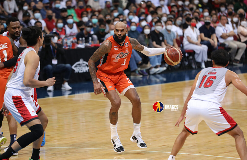 Meralco's Tony Bishop wore the Zoom Kobe Protro 5 "Alternate Bruce Lee" during Game 6 of the 2022 PBA Governors' Cup. 