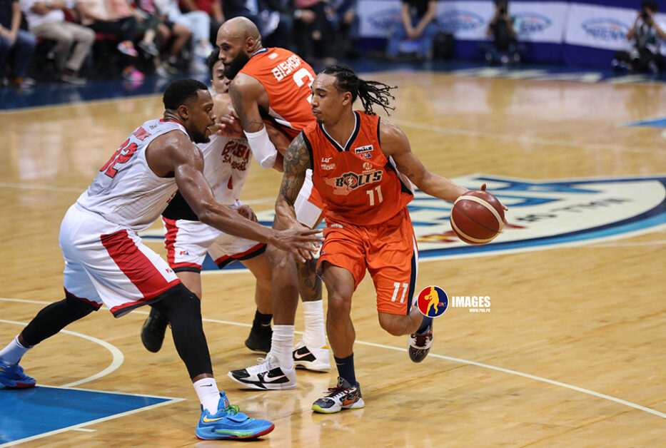 Meralco's Chris Newsome dons the Zoom Kobe Protro 5 "Chaos" during Game 6 of the 2022 PBA Governors' Cup.